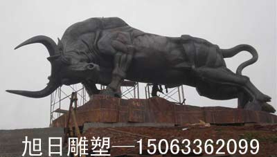 甘肃-锻铜【牛】雕塑高度4.5米