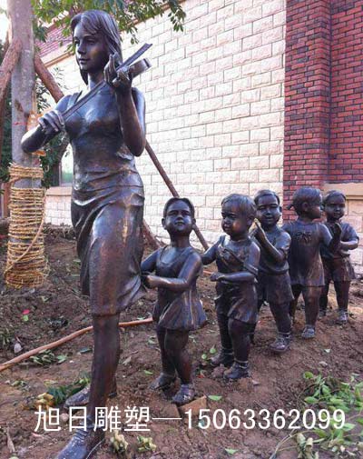 河南-【成长】铸铜雕塑高度1.8米
