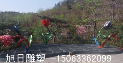 青岛-不锈钢盛开雕塑高度4.5米
