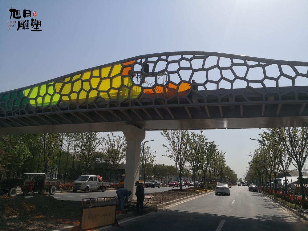 上海碳钢艺术桥梁廊架总长50米